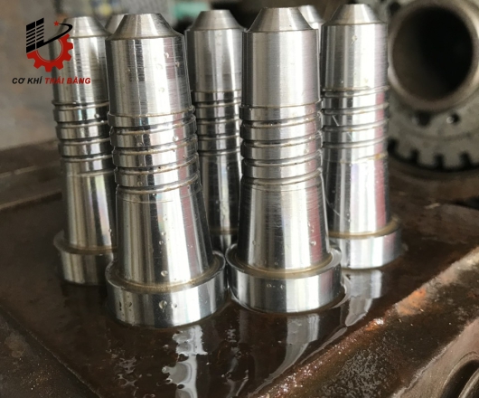 Sản phẩm phay tiện CNC