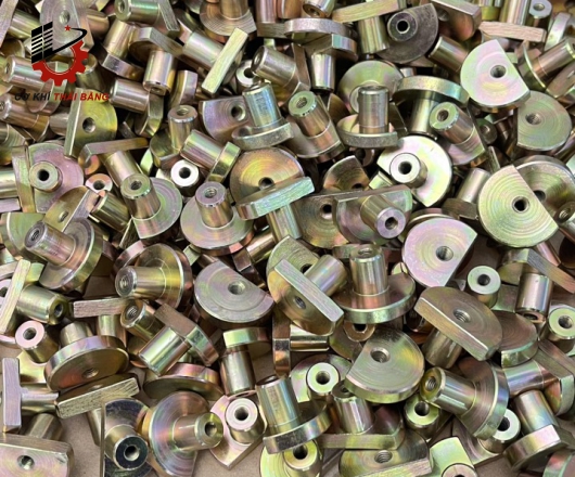 Gia công chi tiết phay tiện cnc