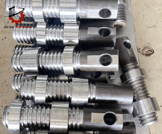 Gia công chi tiết phay tiện cnc